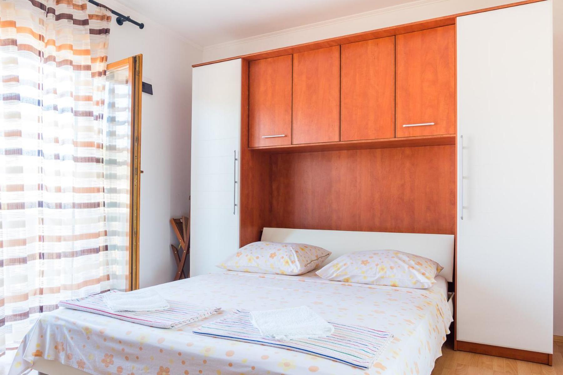 Apartmani Fides ลุมบาร์ดา ห้อง รูปภาพ