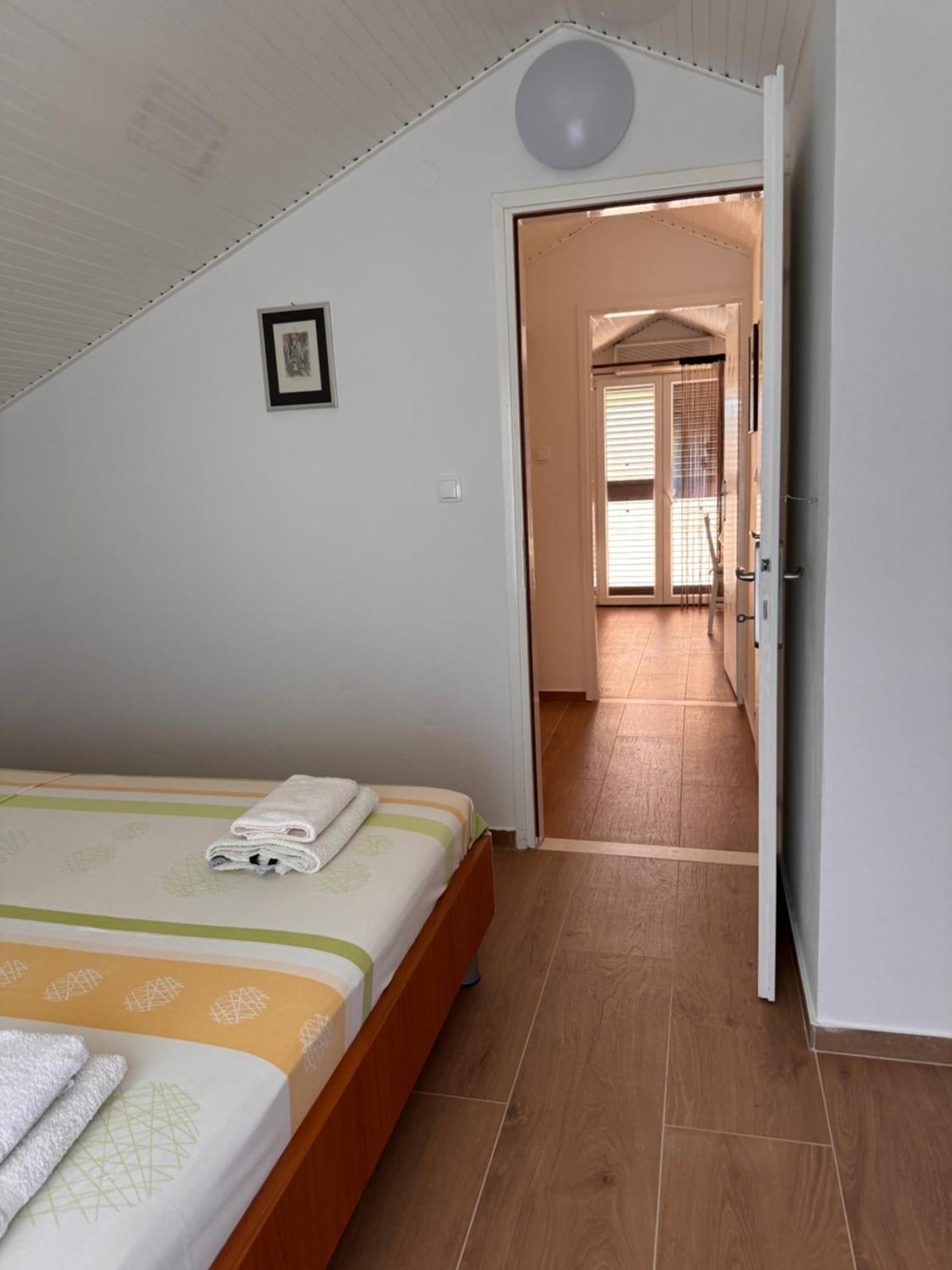 Apartmani Fides ลุมบาร์ดา ห้อง รูปภาพ